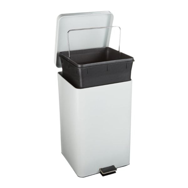 entrust White Step On Trash Can with Plastic Liner, 32 Quart - Image 2